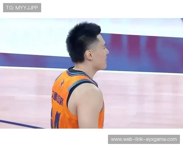 上海男篮表现出色，全队士气高涨，上海男篮实力